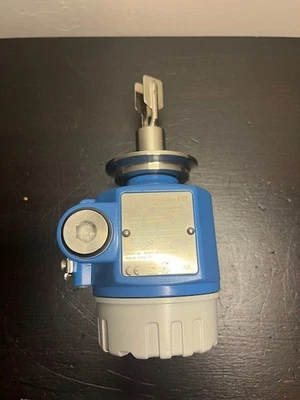 Interruptor de punto de nivel vibratorio Endress + Hauser FTL50H-RTE2AD4E5C Liquiphant M NUEVO Foto 1 de 4