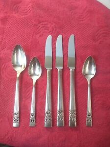 Oneida Coronation Community Silver Plate 3 Knives  2 teaspoons 1 soup spoon