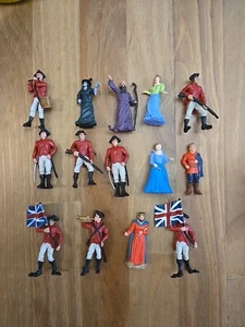 Konvolut 14 Safari LTD Miniatur Figuren Soldaten König Prinzessin Sammlung - Bild 1 von 6