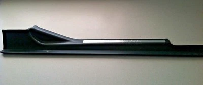 Mercedes-Benz W203 C230 C320 Clase C 2001-2007 ~ moldura exterior delantera derecha Foto 1 de 4