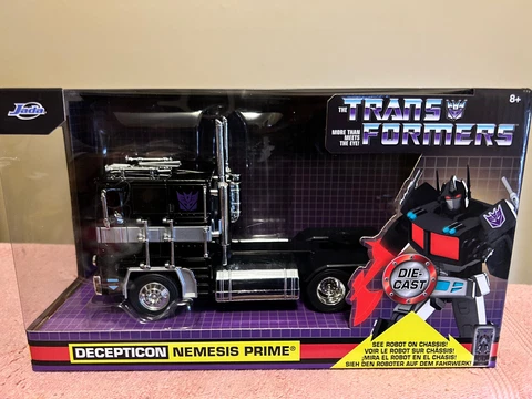 Jada The Transformers-   "Decepticon Nemesis Prime" Cover