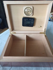 Humidor Humidif ZigarrenkisteBefeuchter Hygrometer Zigarrenbox Zigarren - Bild 1 von 7