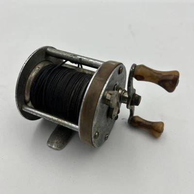 Vintage South Bend No. 450 Anti-Back-Lash Model E Baitcasting Fishing Reel - Image 1 of 4