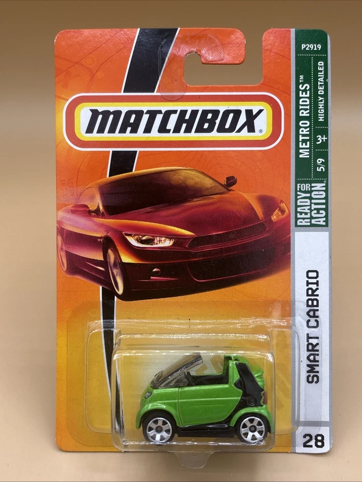 2009 Matchbox #28 Smart Cabrio GREEN METALLIC Metro Rides P2919 - Image 1 of 4