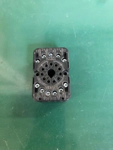 Elesta Stecksockelrelais ZKR118 10A 380VAC (#SON01) - Picture 1 of 1