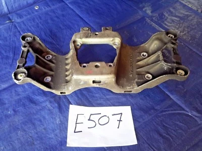  2007-2011 Audi S6 C6 5.2L Transmission Carrier Support Bracket OEM - Imagem 1 de 2