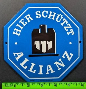 Letrero de hojalata vintage de metal de porcelana de seguro Hier Schutzt Allianz de los años 50 - Imagen 1 de 2