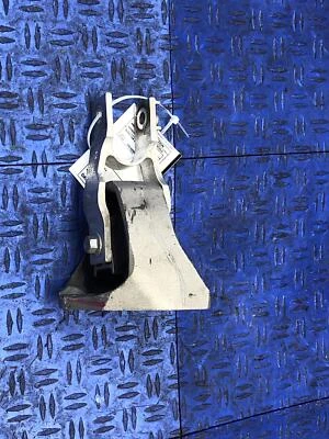 2019 - 2021 VOLVO S60 2.0L FWD TORQUE ARM ENGINE MOTOR MOUNT *9K MILES* 32139982 - Image 1 of 4