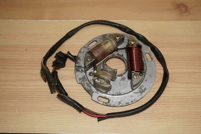 Yamaha IT400 IT 400 1977 motor estator y placa 1W6-85513-20-00 Foto 1 de 4