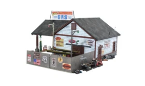 NEW Woodland Ethyl's Gas & Service Built & Ready Building HO Train FREE US SHIP - Picture 1 of 9