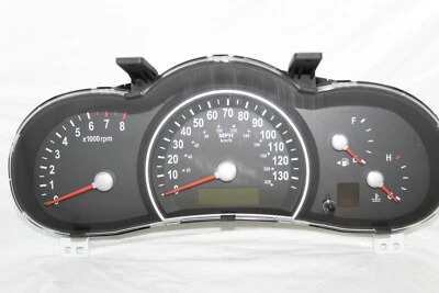 Cuadro de instrumentos velocímetro 06 07 Kia Sedona tablero indicadores 97.587 millas Foto 1 de 4
