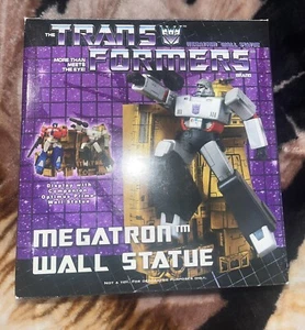 Nuova statua da parete Transformers Megatron Leader Diamond Select Art Asylum - Foto 1 di 7