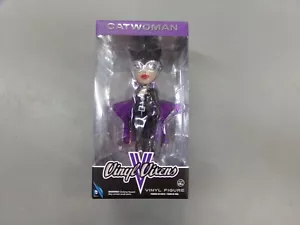 FUNKO CLASSIC DC COMICS VINYL VIXENS CATWOMAN VINYL FIGURE ~ NEW ~ CAT WOMAN - Picture 1 of 2