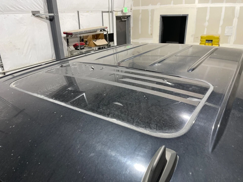 15-19 SILVERADO2500 Roof Glass (Crew Cab) *GLASS ONLY* - Image 1 of 1