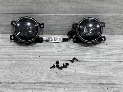 Faro antiniebla delantero LED IZQUIERDO Y DERECHO HONDA ACCORD SEDÁN 2021-2022 Foto 1 de 4