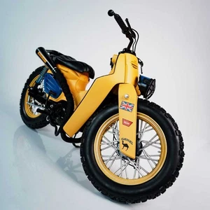 moto scrambler trickyman12 1/6 "SUPER CUB" (camello) - Imagen 1 de 15