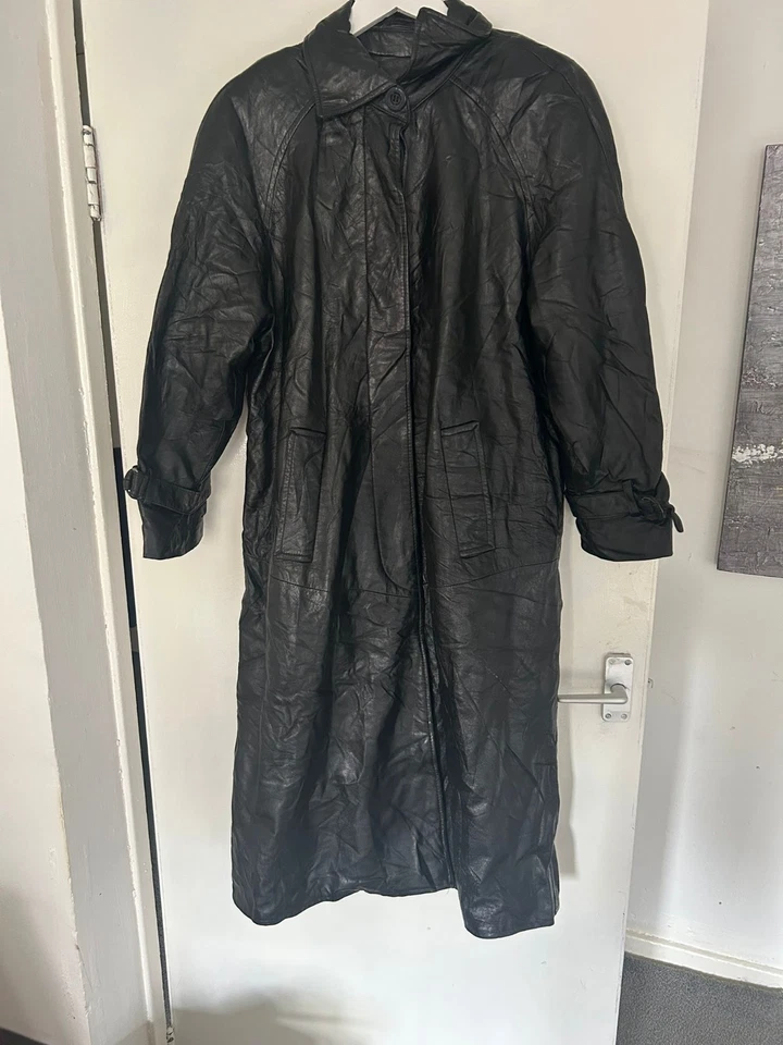 Gabardina Vakko Sport para Bloomingdale’s Vintage Cuero Negro S Hecha en EE. UU. Foto 1 de 4