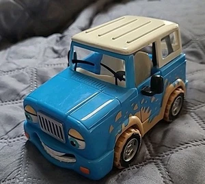 The Chevron Cars Frankie 4 Ruote 24 Blu Jeep 2000 Techron Giocattolo - Foto 1 di 8