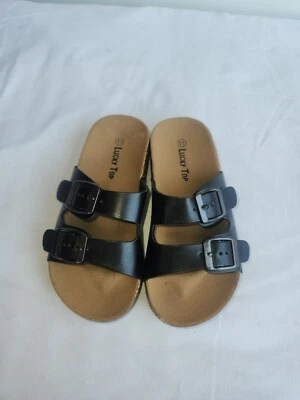 Sandalias negras Lucky Top talla 11 para niñas, con correas de doble hebilla Foto 1 de 4
