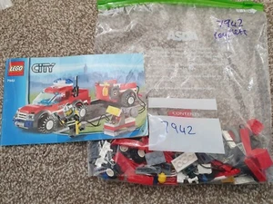 LEGO City 7942 Off Road Fire Rescue Complete Town Fire Fighter - Imagen 1 de 1