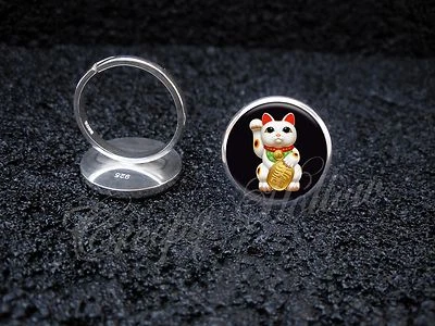 925纯银可调节戒指 Maneki Neko 猫小猫 Beckoning Luck 小饰品 — 第 1/3 张图片