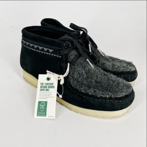 Clarks Wallabee 7.5 Interest Embroidered Suede Fur Trim Moc Boots Lace Up Anthro