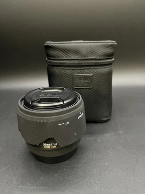 SIGMA 30mm F/1.4 DC HSM for Canon With Case - Image 1 of 4