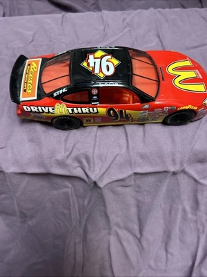 Bill Elliott McDonalds Ford #94 1999 1:64 casi como nuevo NASCAR diecast Foto 1 de 4