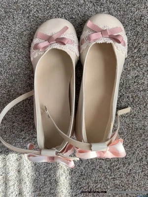 Lindo lazo de encaje rosa crema lolita china sin nombre marca Manhwa talla 39 Foto 1 de 4