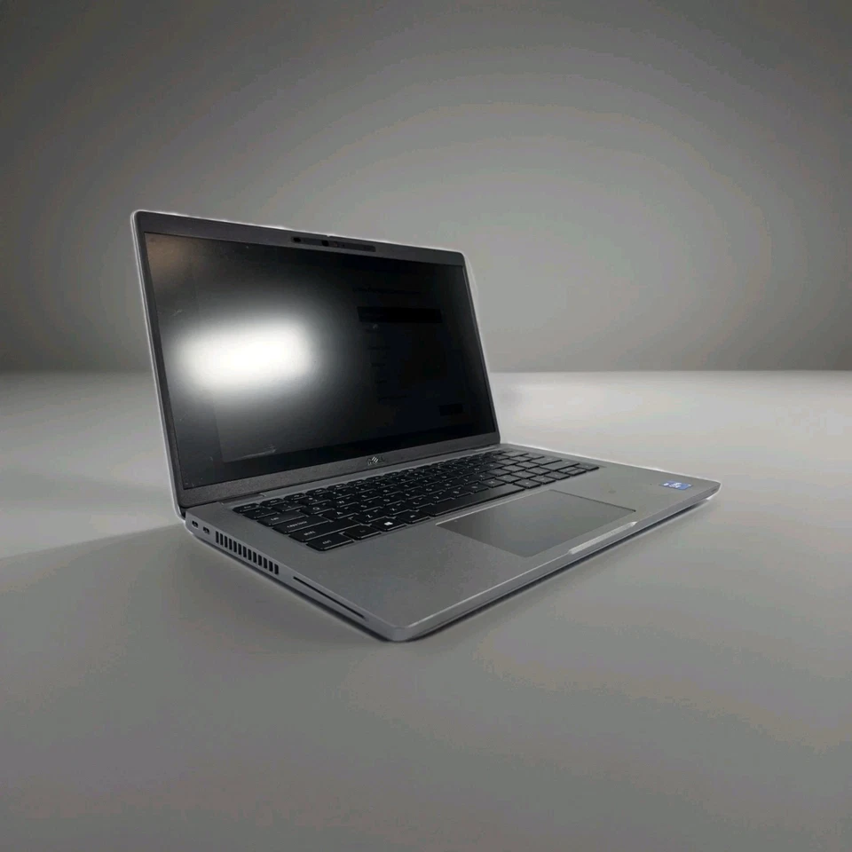 DELL Latitude 5420 Laptop 14"  FHD i7-1185G7 3.0GHz 16GB 256GB SSD Windows 11 - Image 1 of 4