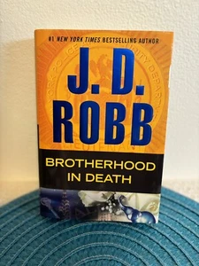 J.D. Robb Death Series - Brotherhood in Death - Foto 1 di 3