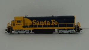 N Scale Locomotive - Santa Fe B23-7 #6372 - Atlas Master Line - Picture 1 of 8
