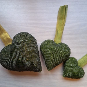 3 Beaded Puffed Hearts Hanging Decorations Vintage Style St Patrick's Day - Picture 1 of 17