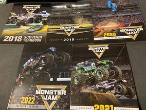 Offizielle Monster Jam Souvenir Jahrbücher Jahrbuch 2018 2019 2020 2021 22 Poster - Bild 1 von 7