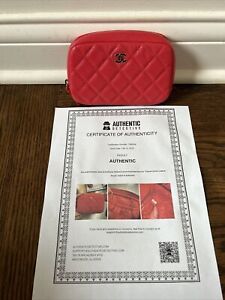 New Chanel Caviar Quilted Small Curvy Pouch Cosmetic Case Bag Red 