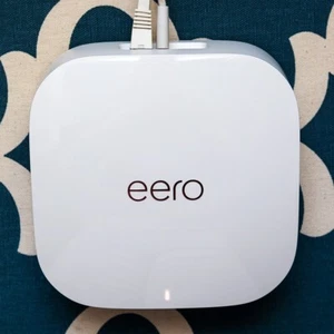 Router wi-fi mesh Amazon eero Pro 6E | Ethernet 2,5 Gbps | MESH - Foto 1 di 1