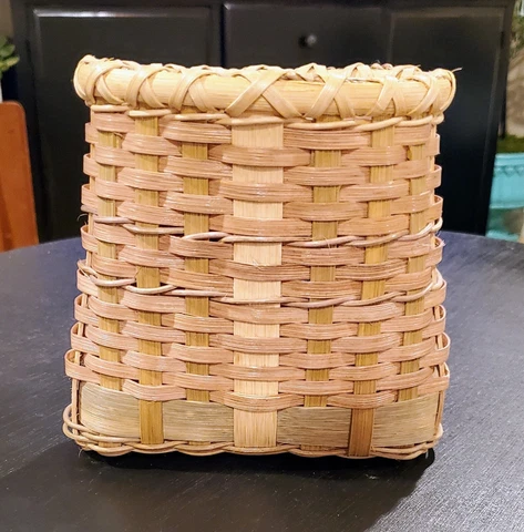 NWT Vintage Split Rattan Reed Woven Wall Hanging Pocket Basket 6.5"x3.5" Cover