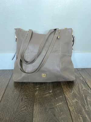 Bolsa tote Kooba Everett couro acastanhado grande alça dupla ombro expande - Imagem 1 de 4