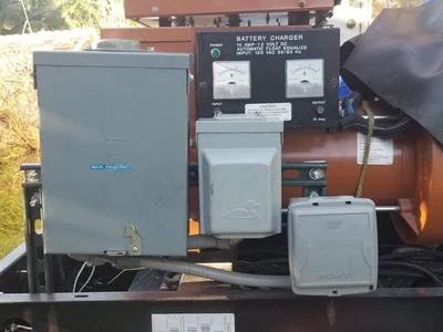 Generador Generac 15KVA 120/240 voltios - ligeramente usado Foto 1 de 4