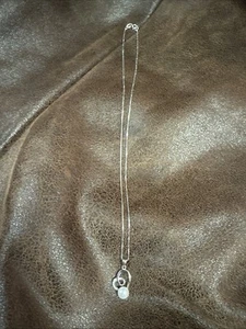 Pearl And Silver Necklace - Picture 1 of 3