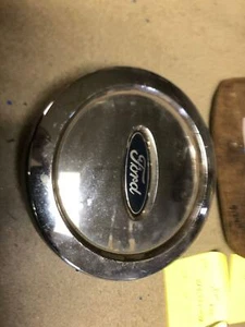 Center Cap FORD EXPEDITION 05 - Picture 1 of 3