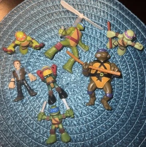 Tartarughe Ninja lotto di 7 action figure TMNT - Foto 1 di 1