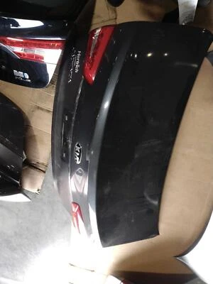 Tapa de cubierta usada se adapta a: cámara de visión trasera Kia Cadenza 2016 sin vista envolvente grado A Foto 1 de 2