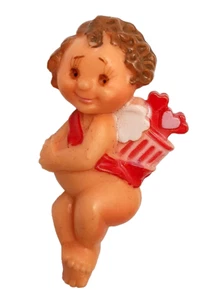 RARE Vtg CUPID ANGEL w BOW & ARROWS Hallmark PIN Valentines 1974 Plastic Brooch - Picture 1 of 3