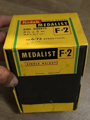 VTG Kodak Single Weight Medalist F-2 Photo Paper 3.5”x5”-500 Sheets Expired 6/73 - Image 1 of 4