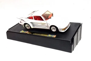 gebraucht! Revell 8621 Porsche Gemballa Avalanche weiss 1:24 - fast wie neu - Picture 1 of 3