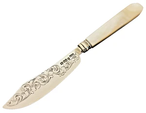 1850 Hilliard & Thomason Sterling Silver & Mother of Pearl Handled Butter Knife - Bild 1 von 3