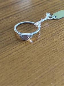 WOMEN'S SEA SHELL RING .925 Solid Sterling Silver Band Size 8 - Picture 1 of 7