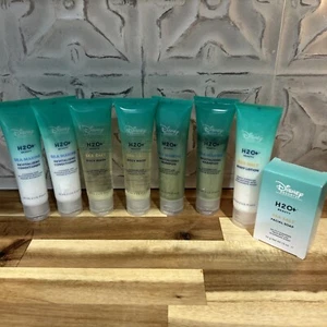 Juego de 8 champú, acondicionador, gel de baño, loción, jabón Disney Resorts H2O - Imagen 1 de 4