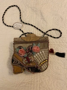 Rara borsa portasigari Braciano da collezione scarpa vittoriana con perline 7”x7”x2” - Foto 1 di 7